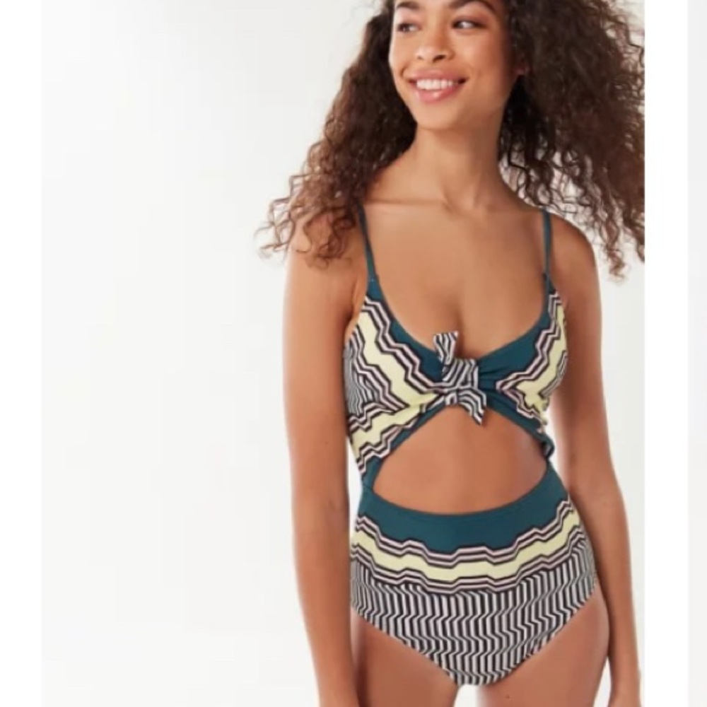 Urban outfitters swimsuit - never worn still with tag, size medium.